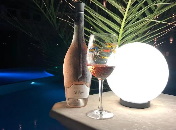 East From Paradise Appartamento