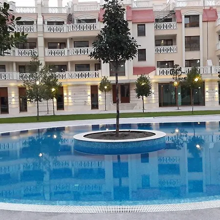 Apartment East From Paradise Varna