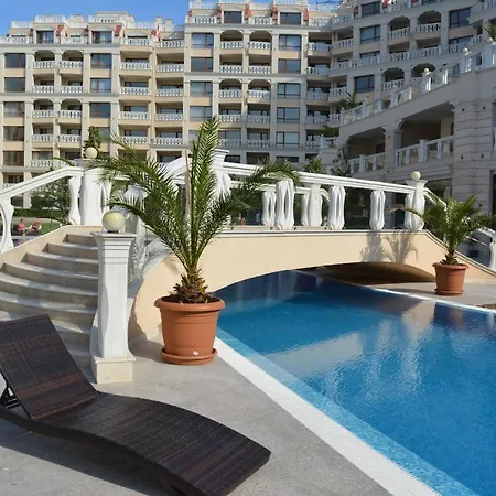 Apartment East From Paradise Varna