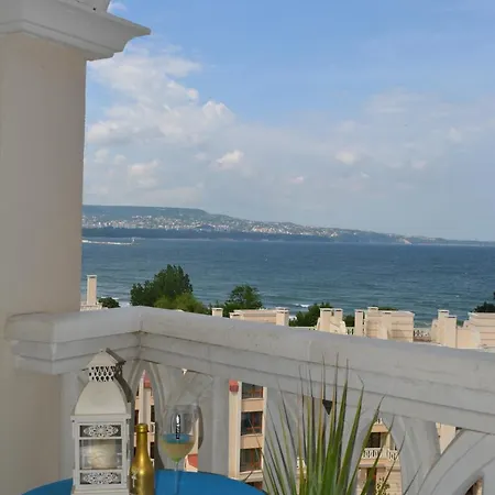 Apartment East From Paradise Varna