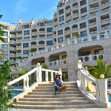 East From Paradise Apartment Varna